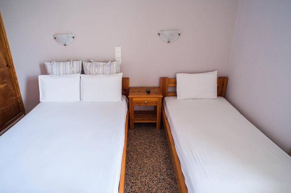 Kochili Apartments Néos Pírgos Esterno foto
