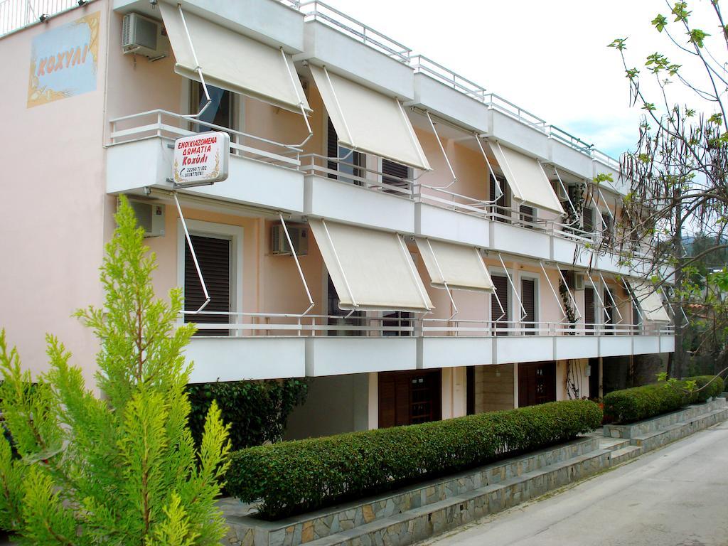 Kochili Apartments Néos Pírgos Esterno foto
